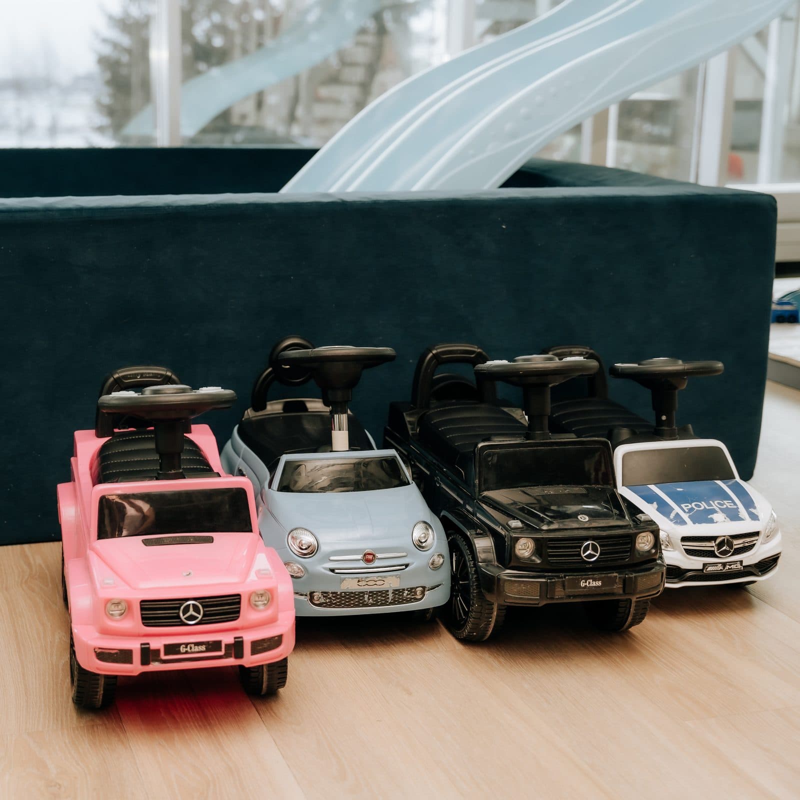 Pealeistutavad autod pallimere kõrval
